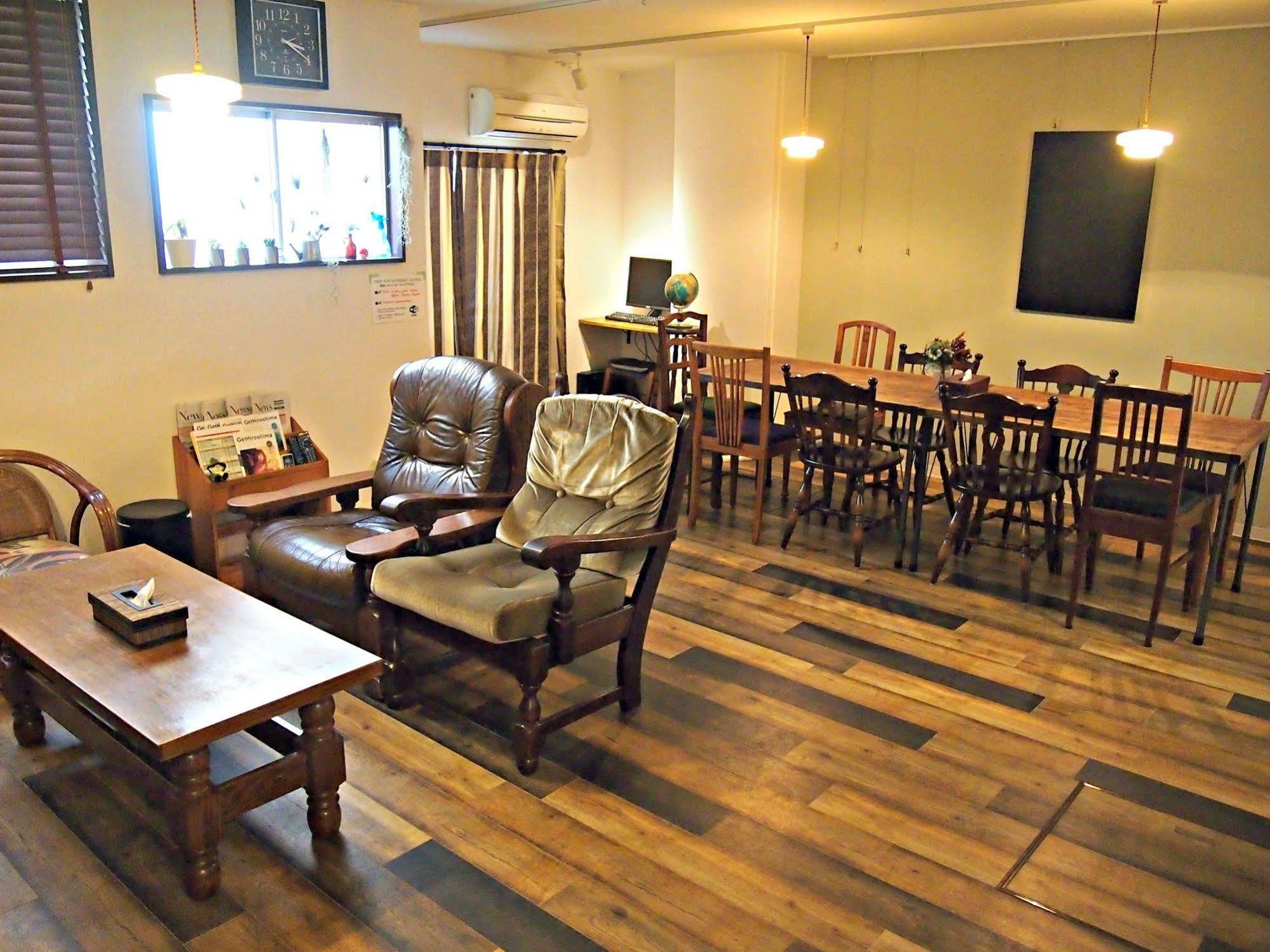 J-Hoppers Hiroshima Guesthouse Exteriér fotografie